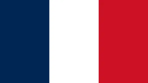 AC米兰足球俱乐部沉痛悼念郭嘉璇年轻球员不幸离世