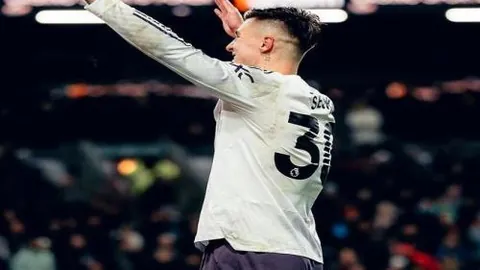 努涅斯末场梅开二度助红军翻盘，维拉平局后与红军差距达六分